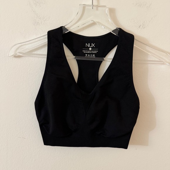 NUX Other - NUX Black Seamless Racerback Sports Bra Medium Textured Athletic Gym M NWOT